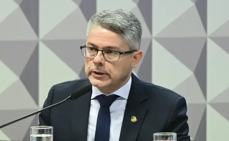 Alessandro diz ser alvo de intimidação após PGR dar continuidade a ação por suposto abuso de autoridade